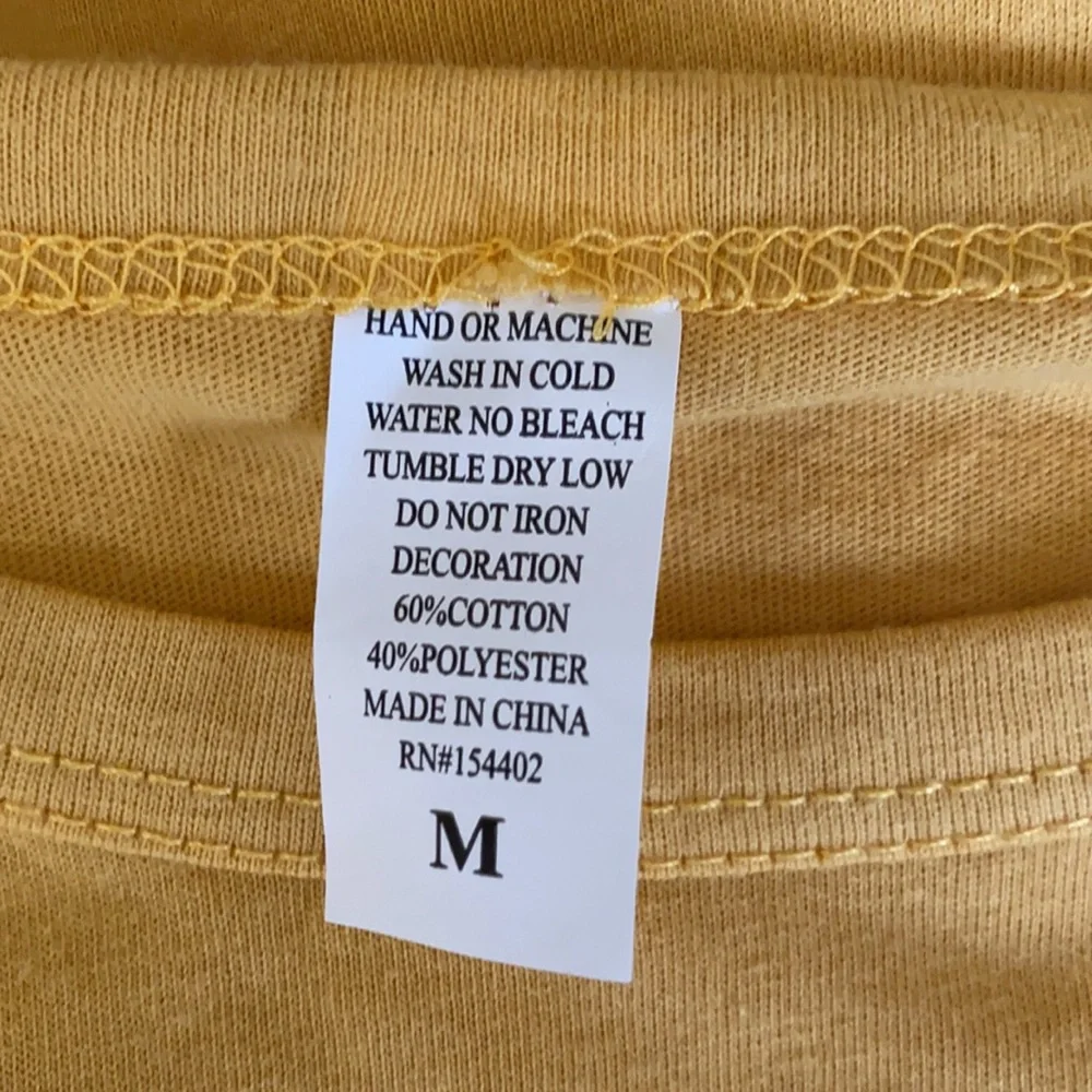 Be The Change Daisy Graphic Yellow Tee- M - Picture 6 of 6